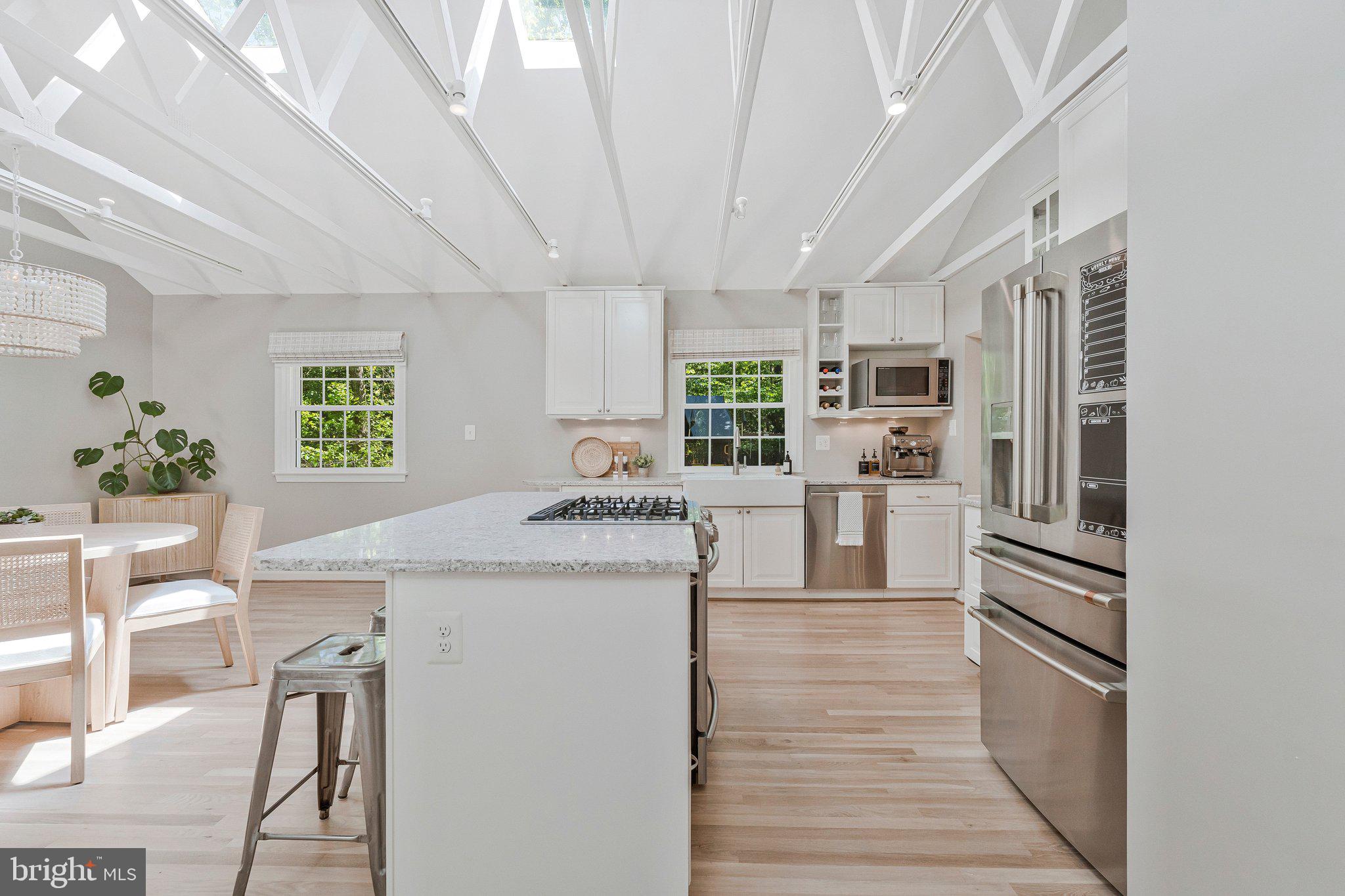 12121 Stirrup Road Reston, VA 20191 - Photo 15 of 67 SS Appliances