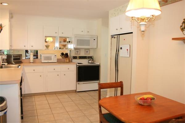 12 Doncaster Road Lynnfield, MA 01940 - Photo 5 of 12 Gallery Image 5