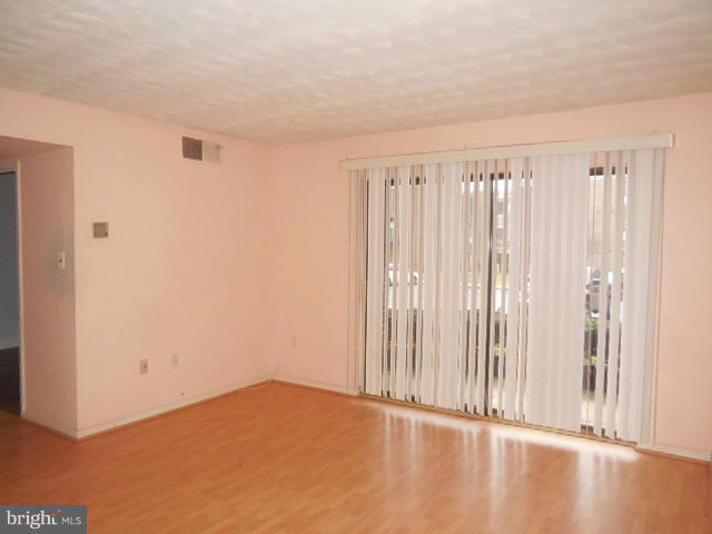 3224 Spartan Road, Unit 1H7 Olney, MD 20832 - Photo 2 of 12 Living Room