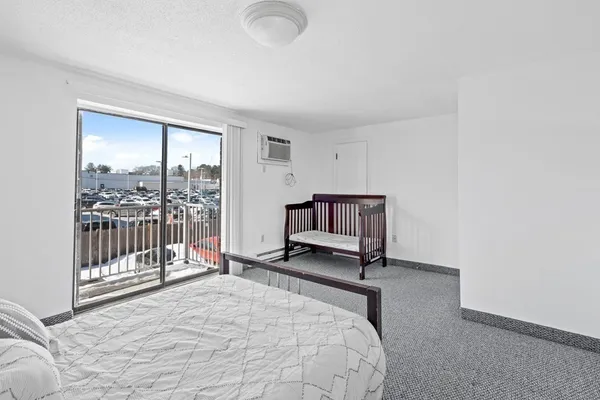 $1,875 | 1186 Worcester Road, Unit 220, Framingham, MA 01702