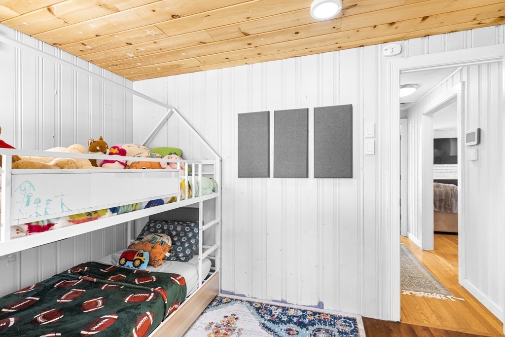 10 Beach Road Pembroke, MA 02359 - Photo 19 of 37