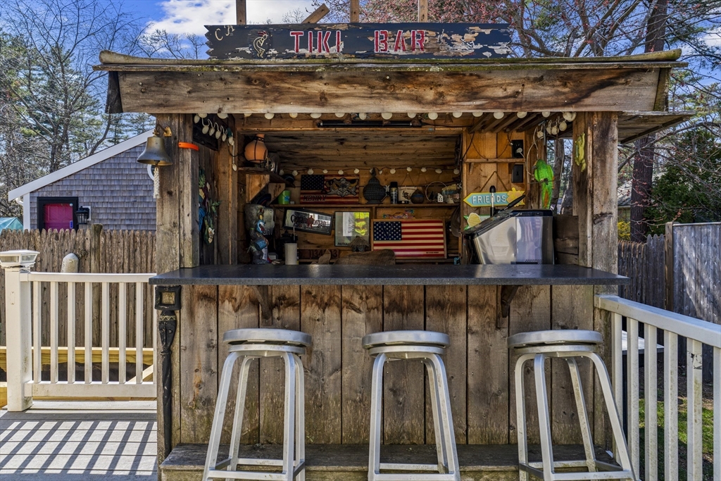 10 Beach Road Pembroke, MA 02359 - Photo 26 of 37