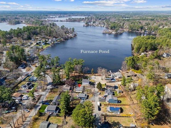 $499,900 | 10 Beach Road, Pembroke, MA 02359