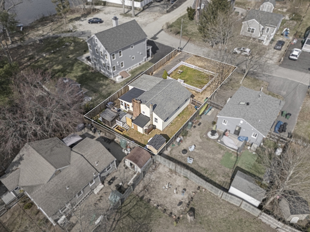 10 Beach Road Pembroke, MA 02359 - Photo 33 of 37