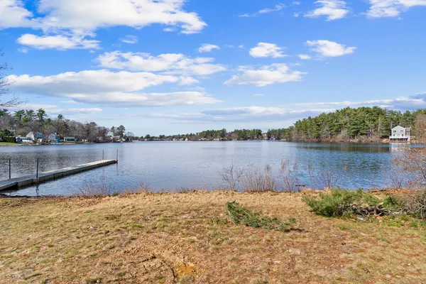 $499,900 | 10 Beach Road, Pembroke, MA 02359