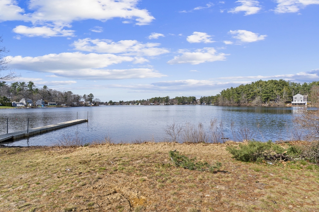 10 Beach Road Pembroke, MA 02359 - Photo 34 of 37