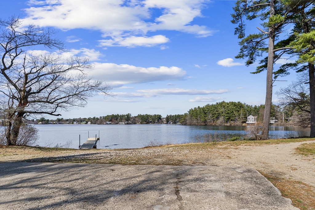 10 Beach Road Pembroke, MA 02359 - Photo 35 of 37