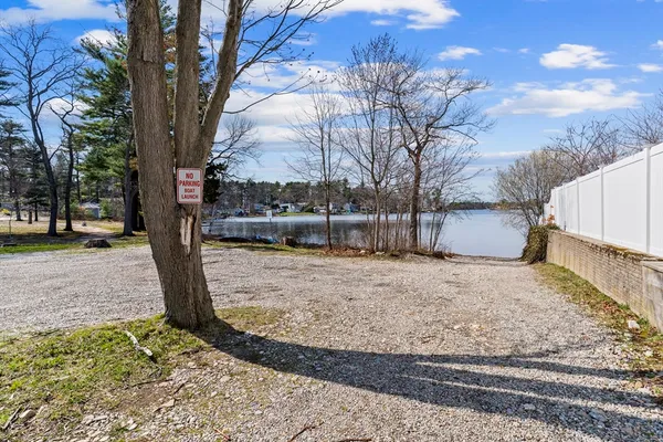 $499,900 | 10 Beach Road, Pembroke, MA 02359