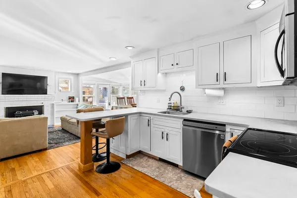 $499,900 | 10 Beach Road, Pembroke, MA 02359