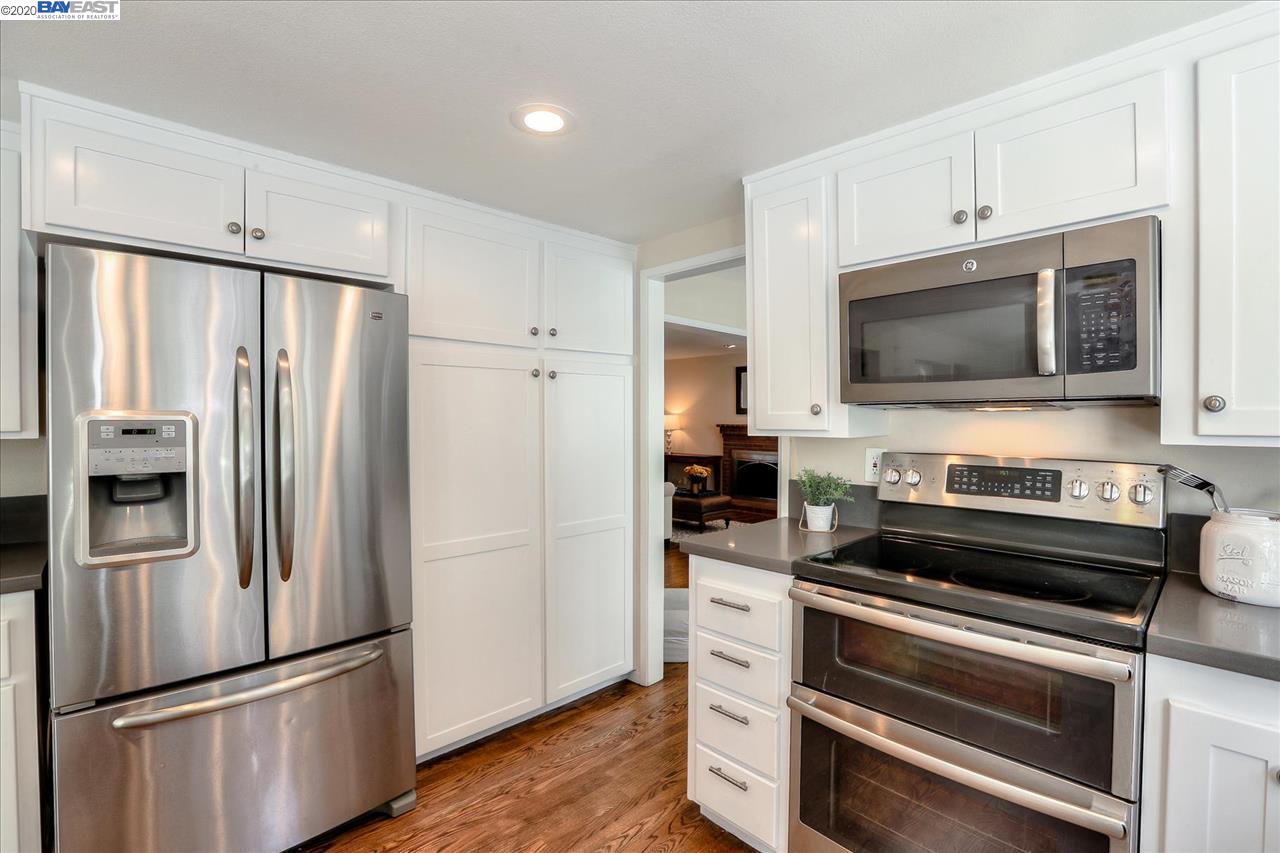 131 Castleford Circle Danville, CA 94526 - Photo 13 of 39