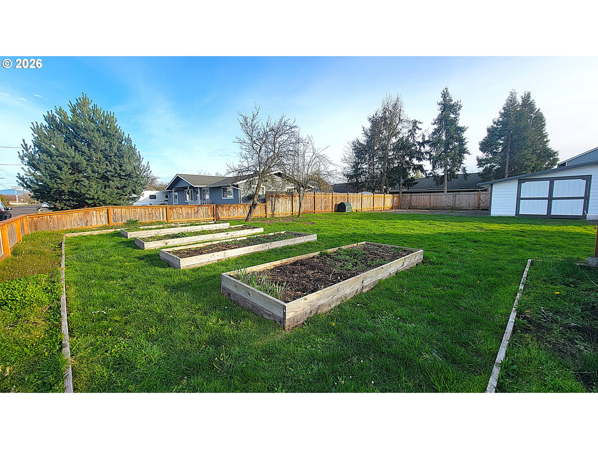 800 Territorial Street Harrisburg, OR 97446 - Photo 21 of 27 Front Yard