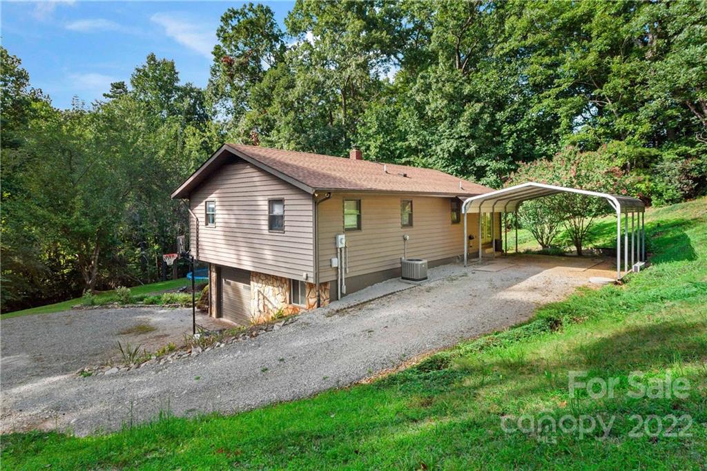 309 Poteat Road Marion, NC 28752 - Photo 3 of 30 Gallery Image 3