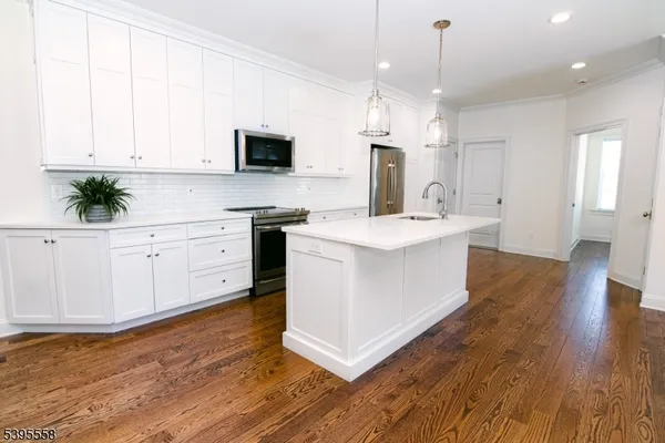 $5,100 | 29 Euclid Avenue, Unit 203, Summit, NJ 07901