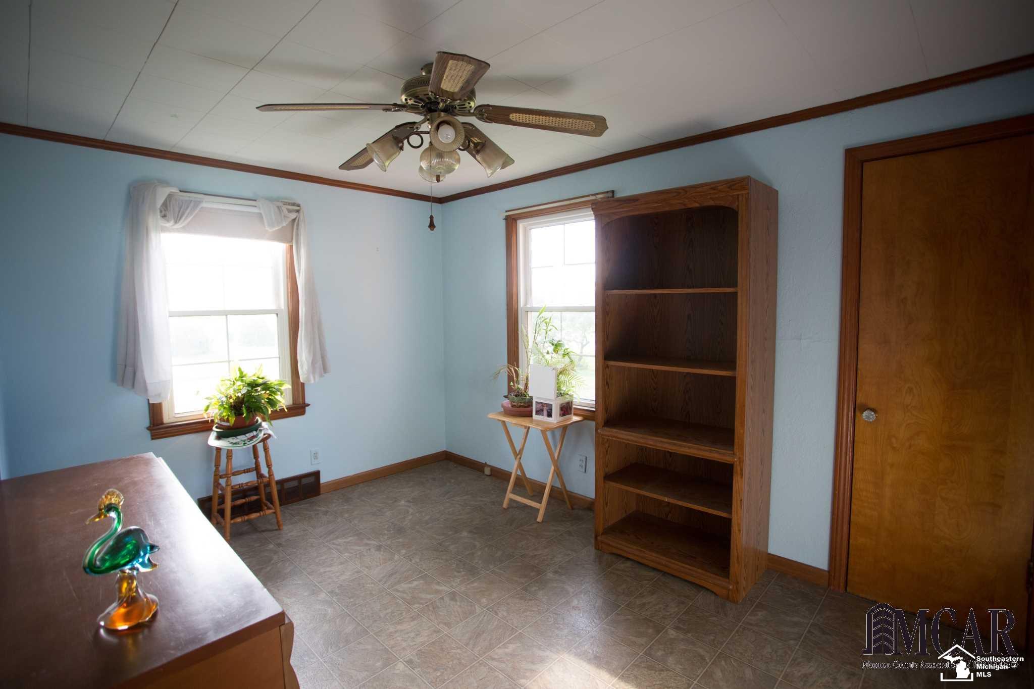 334 West Sterns Road Temperance, MI 48182 - Photo 20 of 35 21481531-19.JPG