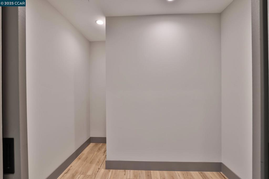 946 Risa Road Lafayette, CA 94549 - Photo 11 of 34 Master Closet