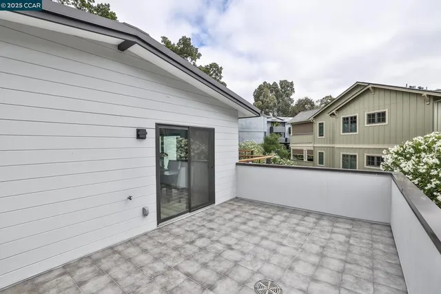 $6,000 | 946 Risa Road, Lafayette, CA 94549