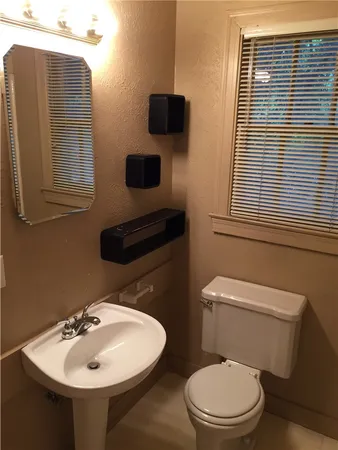 $1,300 | 611 West 37th Street, Unit B, Austin, TX 78705