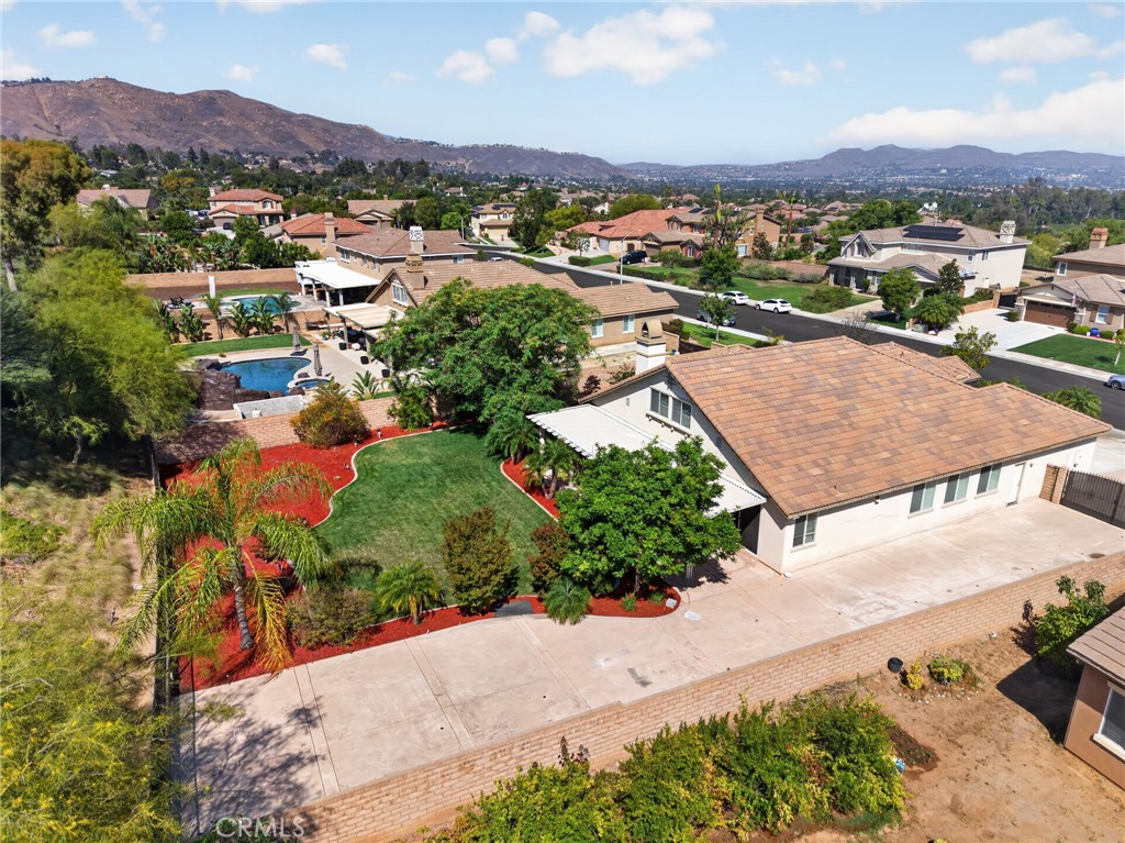 12687 Cathedral Ridge Way Riverside, CA 92503 - Photo 11 of 71