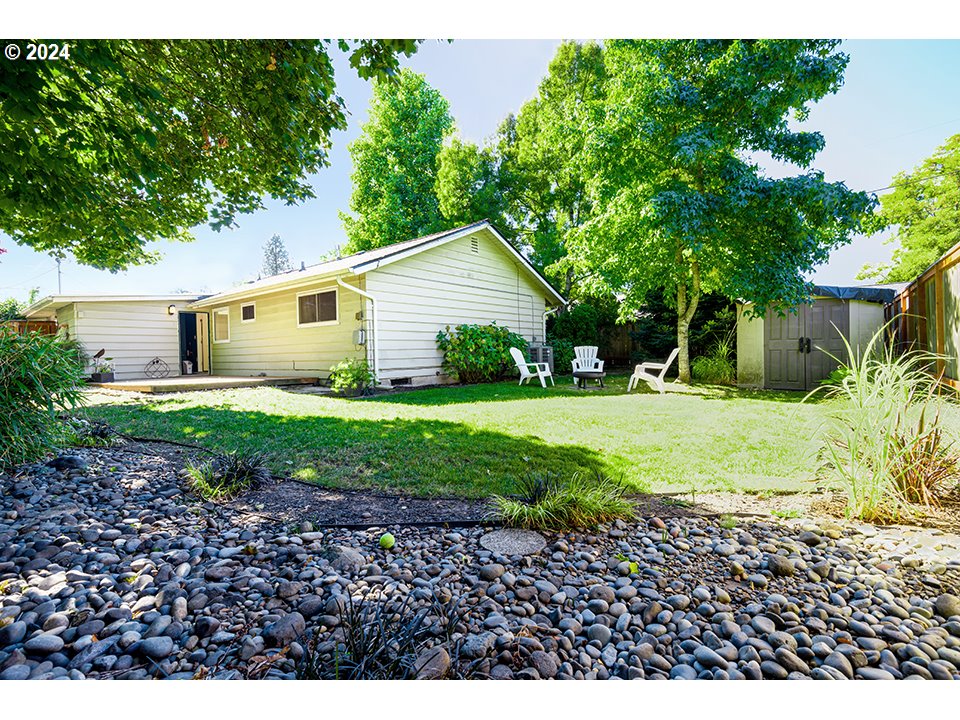 12175 Southwest 9th Street Beaverton, OR 97005 - Photo 30 of 37 Gallery Image 30