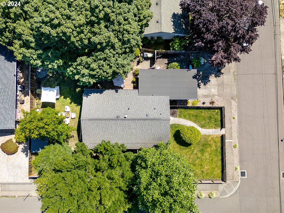 12175 Southwest 9th Street Beaverton, OR 97005 - Photo 37 of 37 Gallery Image 37