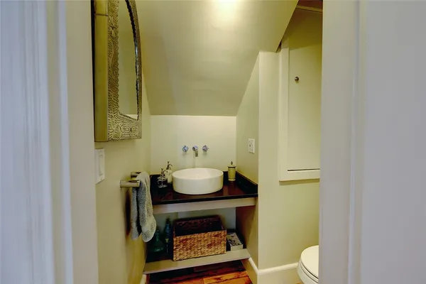 $8,000 | 37 Barnes Street, Providence, RI 02906