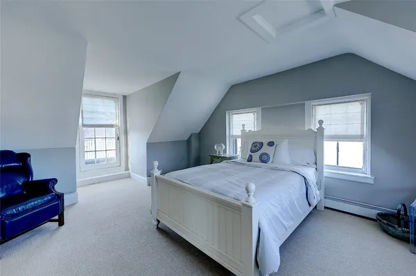 $8,000 | 37 Barnes Street, Providence, RI 02906