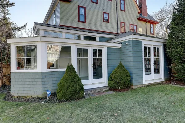 $8,000 | 37 Barnes Street, Providence, RI 02906