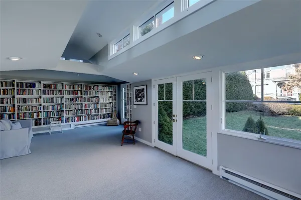 $8,000 | 37 Barnes Street, Providence, RI 02906