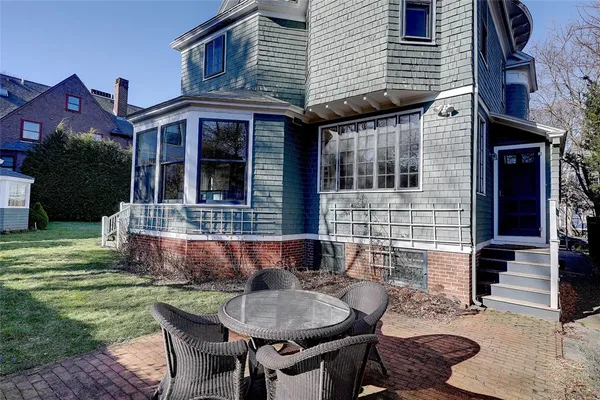 $8,000 | 37 Barnes Street, Providence, RI 02906