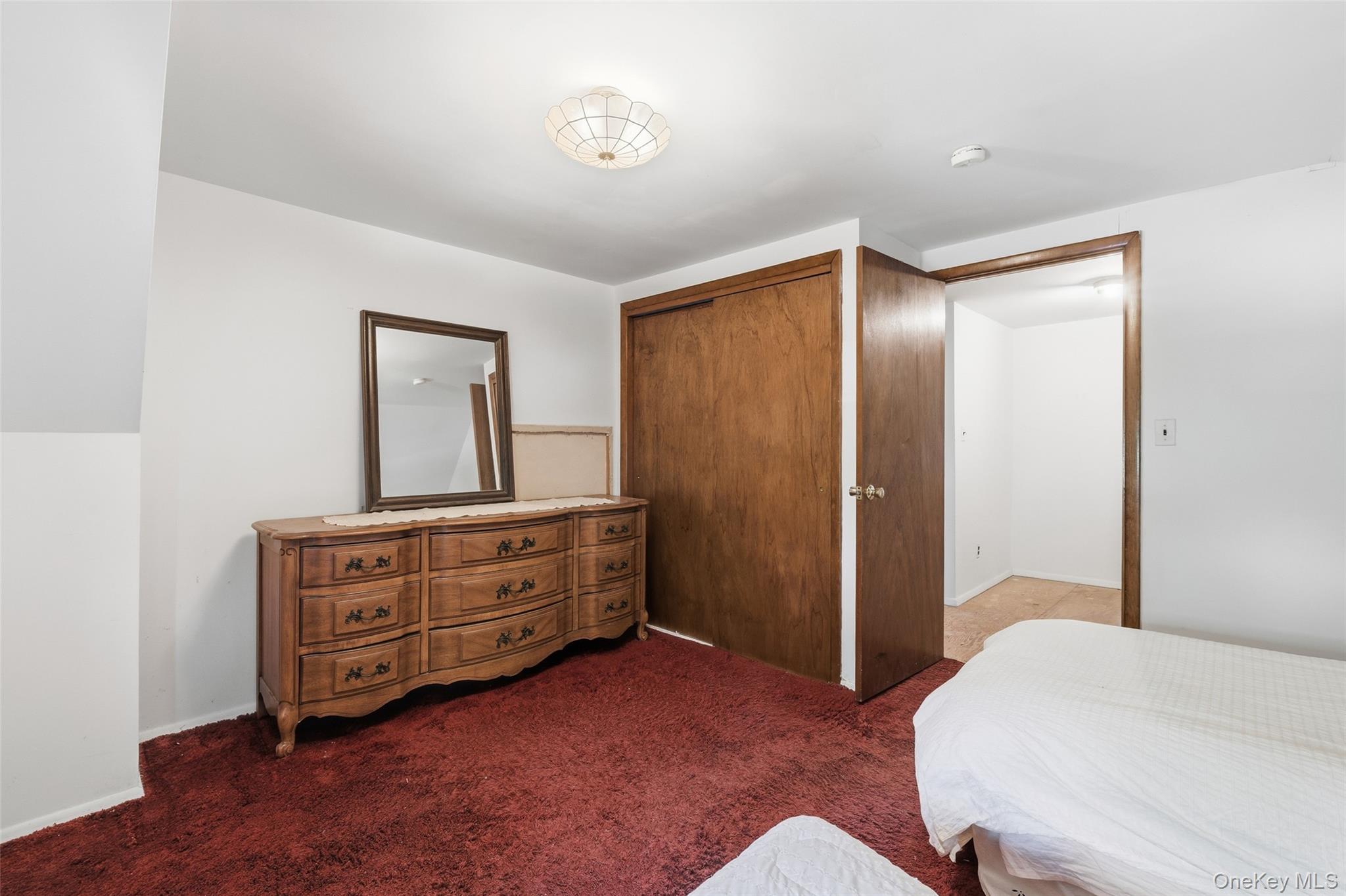 24 Spring Garden Street Valley Stream, NY 11580 - Photo 17 of 25