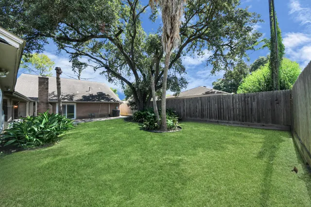 $384,000 | 8119 Concho Street, Houston, TX 77036