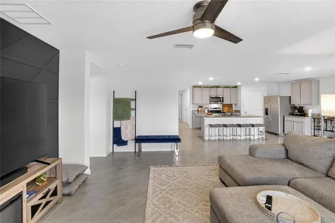 $460,000 | 7511 Rosewood Gdn Loop, Tampa, FL 33637