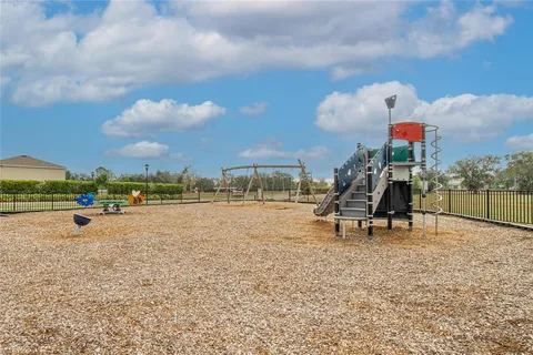 a view of a tennis court