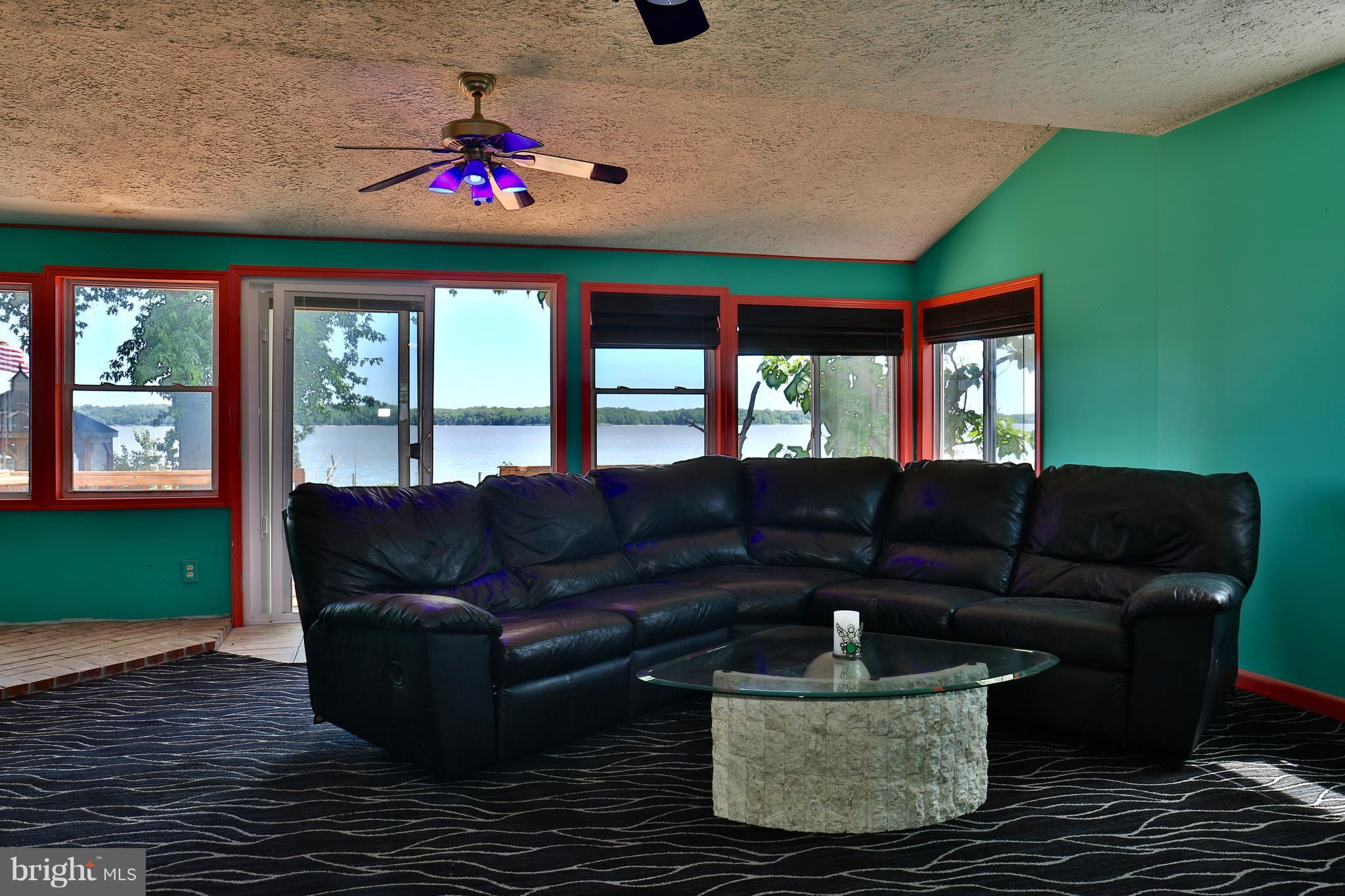 7334 Greenbank Road Baltimore, MD 21220 - Photo 11 of 23 Family Room