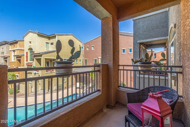 $2,400 | 240 West Juniper Avenue, Gilbert, AZ 85233