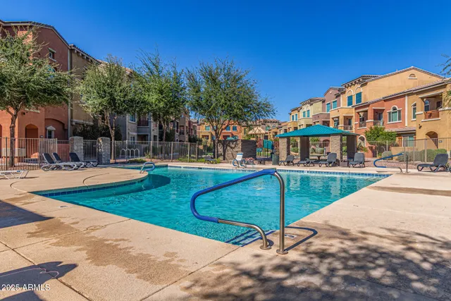 $2,400 | 240 West Juniper Avenue, Gilbert, AZ 85233