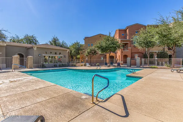 $2,400 | 240 West Juniper Avenue, Gilbert, AZ 85233