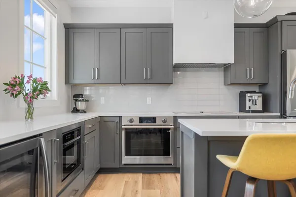 $1,100,000 | 126 Mariners Cove, St. Joseph, MI 49085