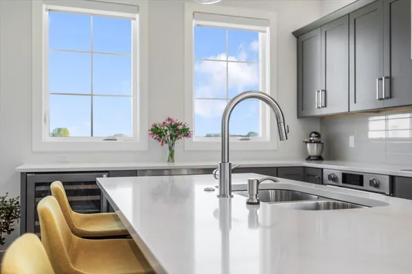 $1,100,000 | 126 Mariners Cove, St. Joseph, MI 49085