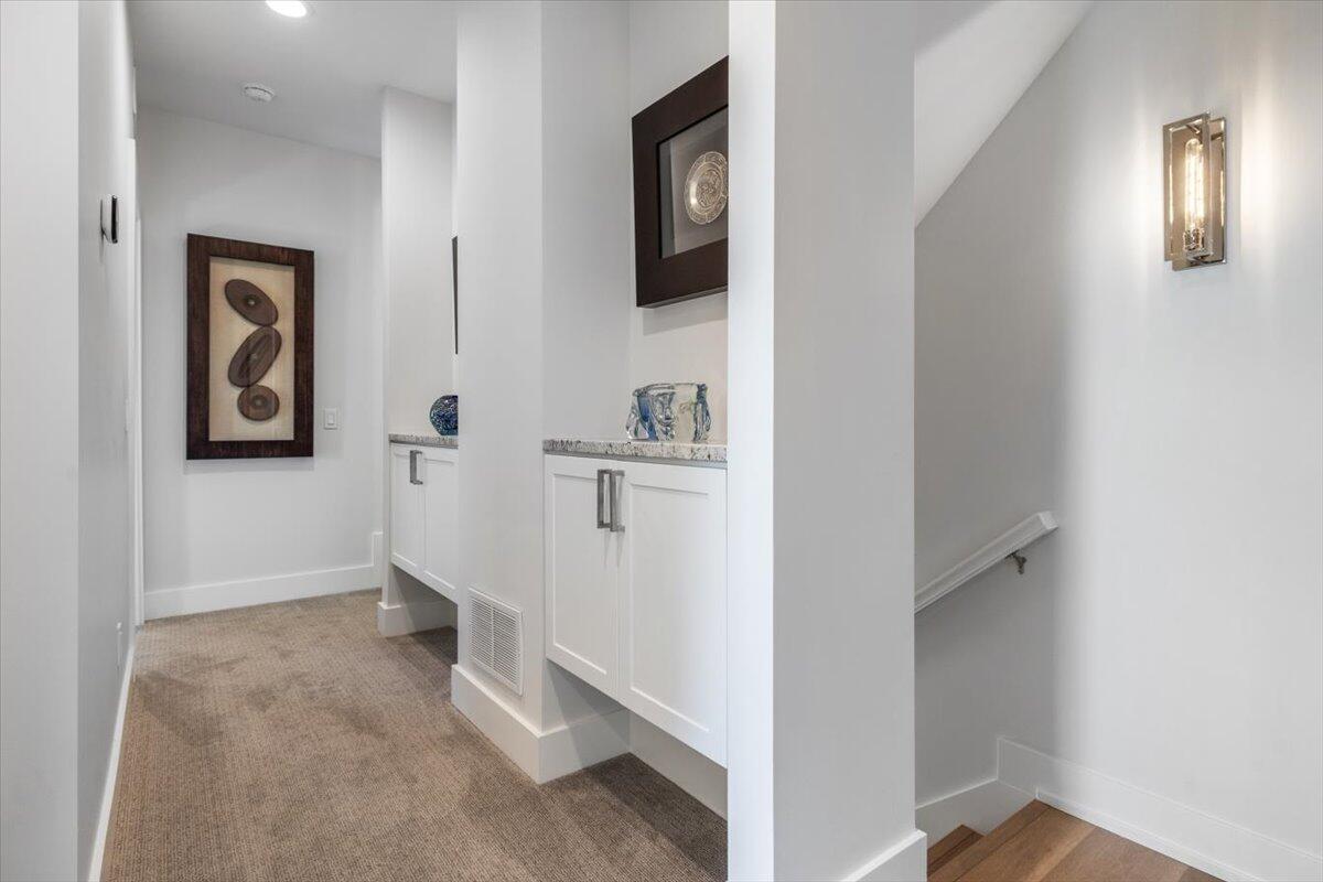 126 Mariners Cove St. Joseph, MI 49085 - Photo 23 of 53 35-EK2A6823