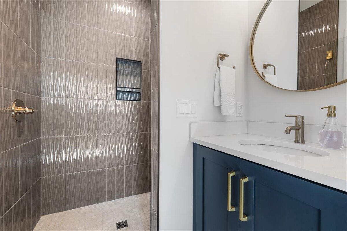 126 Mariners Cove St. Joseph, MI 49085 - Photo 27 of 53 42-EK2A6796