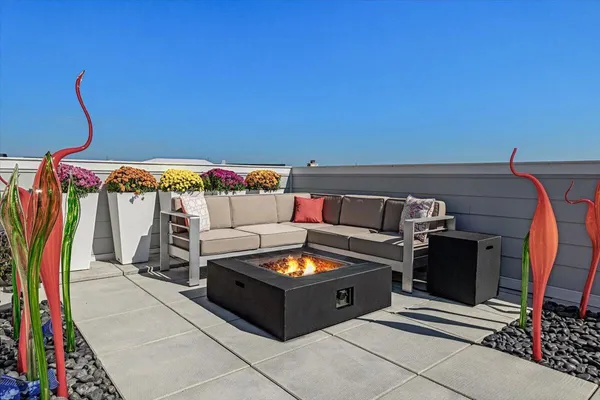 $1,100,000 | 126 Mariners Cove, St. Joseph, MI 49085