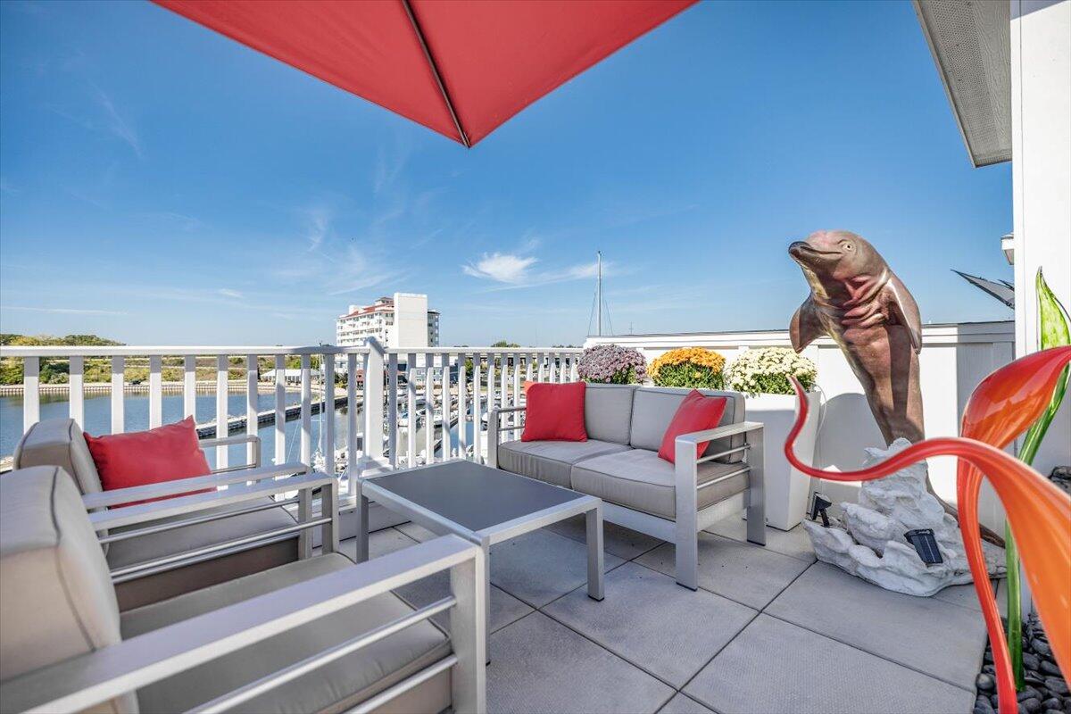 126 Mariners Cove St. Joseph, MI 49085 - Photo 40 of 53 57-EK2A6757