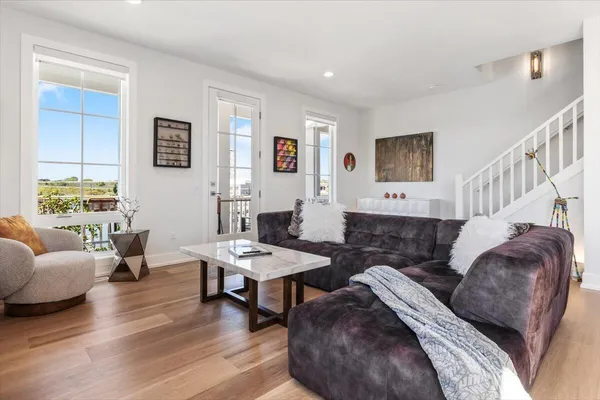 $1,100,000 | 126 Mariners Cove, St. Joseph, MI 49085