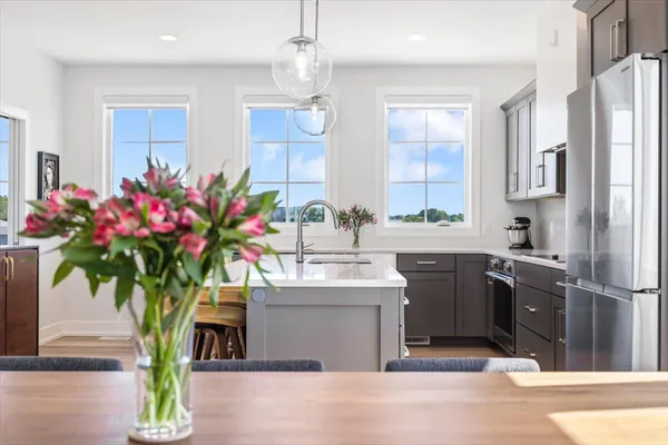 $1,100,000 | 126 Mariners Cove, St. Joseph, MI 49085