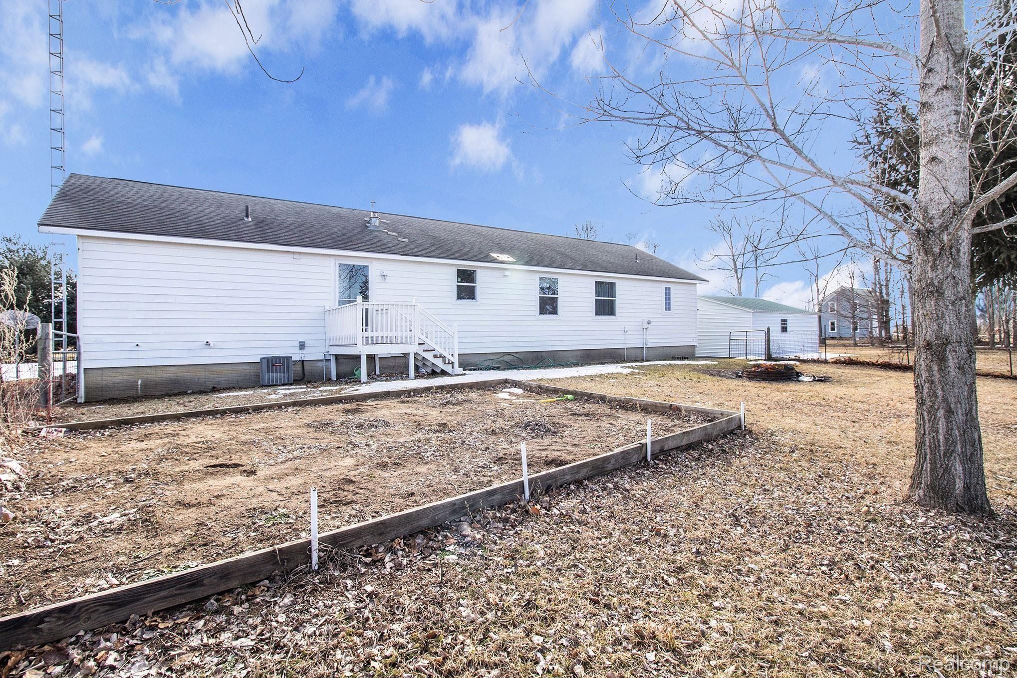 2955 Budd Road Stockbridge, MI 49285 - Photo 17 of 17 IMG_3854.jpg