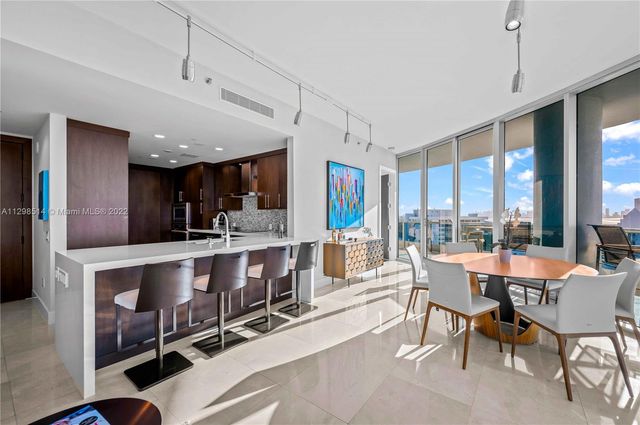 $2,440,000 | 5959 Collins Avenue, Unit 1701, Miami Beach, FL 33140
