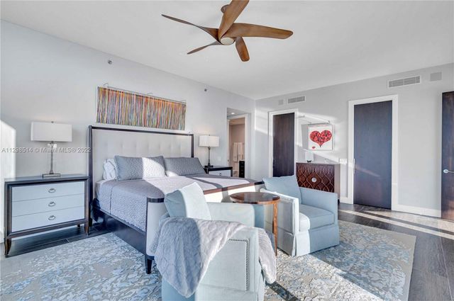 $2,440,000 | 5959 Collins Avenue, Unit 1701, Miami Beach, FL 33140