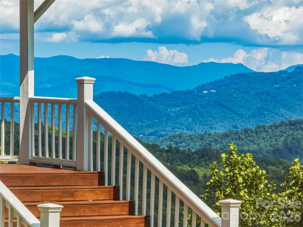 $750,000 | 1856 Lickskillet Road, Burnsville, NC 28714