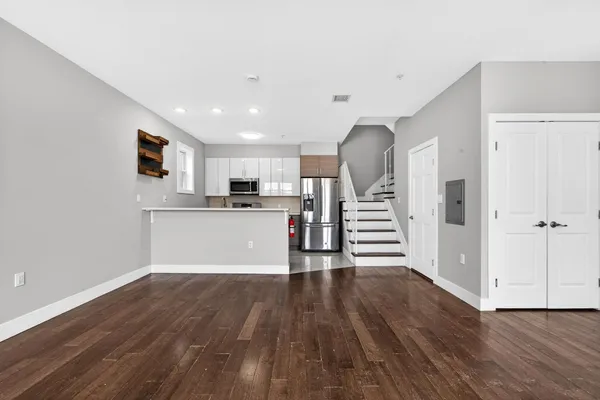 $2,950 | 1432 46th Street, Unit 2, North Bergen, NJ 07047